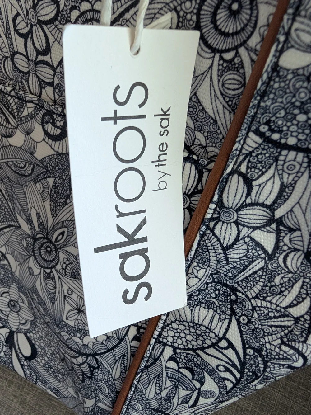 *Great Price* Sakroots Artist Circle Handbag Navy And White With Brown Trim. NWT